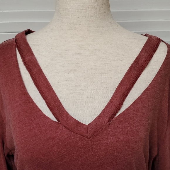 NWT White Crow Cut Out  Pullover Size M - Picture 4 of 7